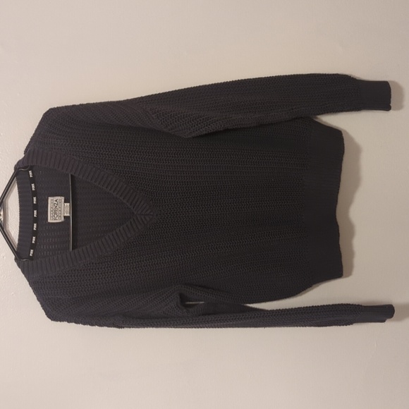 Grey Cable Knit Sweater - Picture 3 of 4